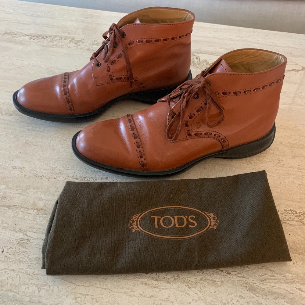Tod's Oxford Style Ankle Boots w/ Stitching Detail